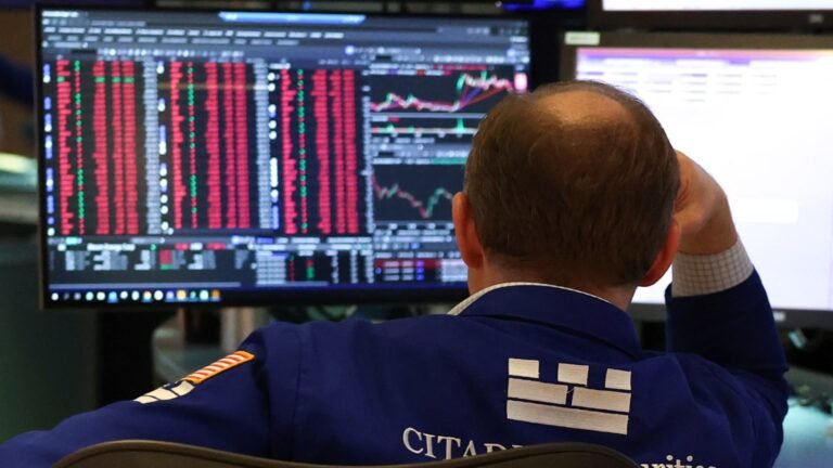 The worst dotcom bubble risks are coming for your money. Avoid them