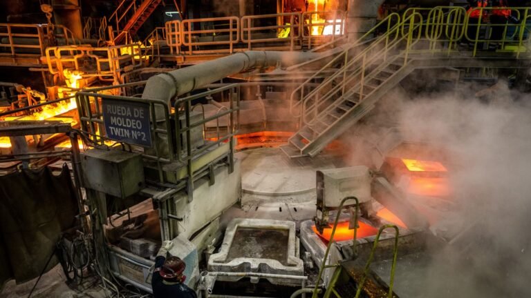 Copper prices: AI demand collides with natural disaster