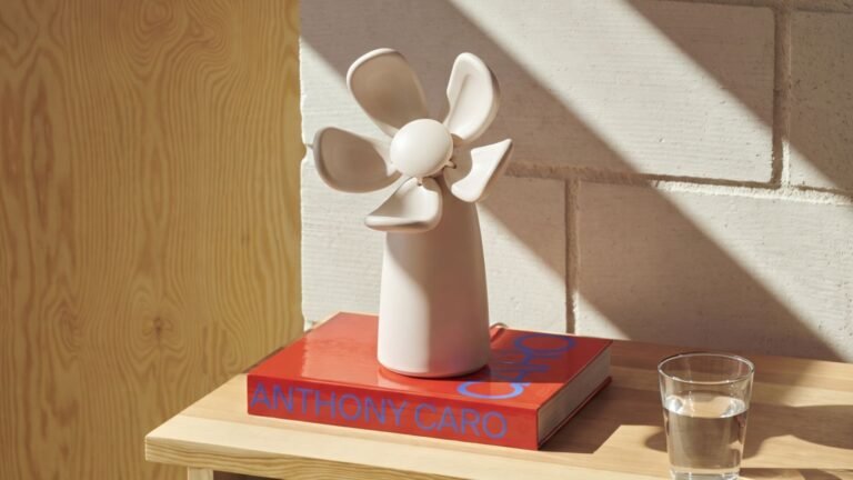This ‘Wellness Flower’ Tells You When to Open Your Windows