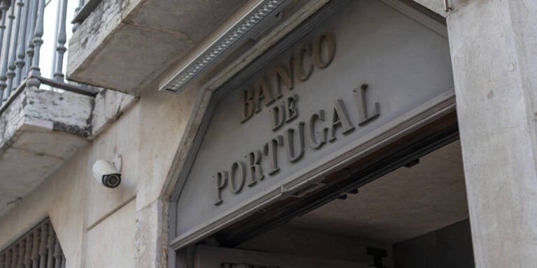 A Cold War Adventure in Portugal by Jeffrey Frankel