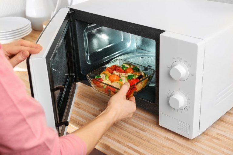10 Common Kitchen Appliance Mistakes Everyone Makes