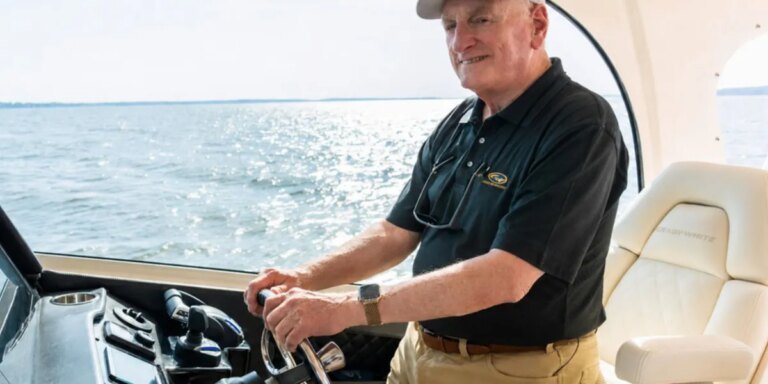 He worked 100-hour weeks to save a nearly bankrupt boat company. At 83, he’s just turned down $400 million