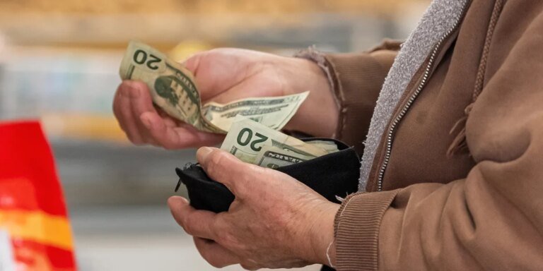 ‘Redollarization,’ not ‘dedollarization’: Standard Chartered thinks U.S. dollar fears are overstated