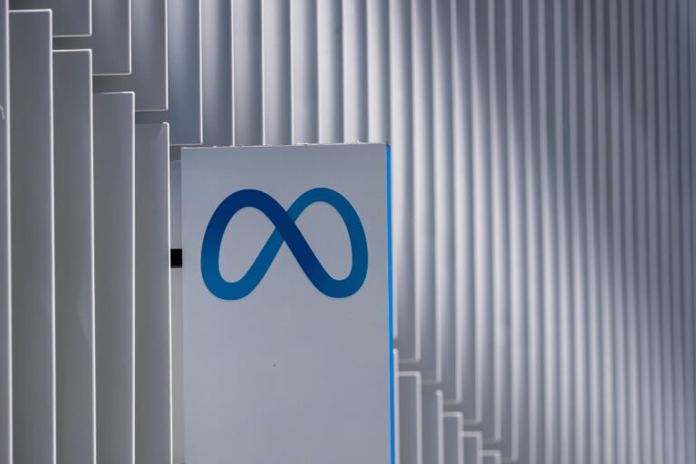 Meta, BlackRock Plan to Invest in $14 Billion Data Center