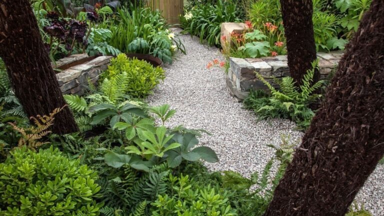 Not Gravel, Not Pavers: This Garden Path Uses a Mix of Materials Instead