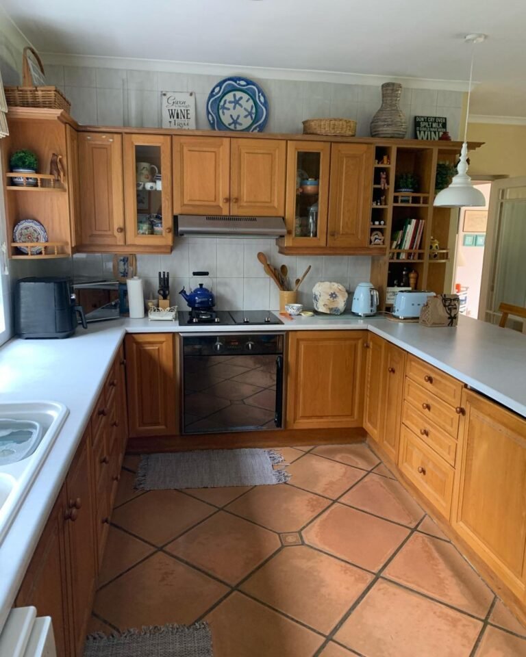 She Painted the Orange Oak Cabinets Off-White and the Entire Kitchen Looked Twice as Bright