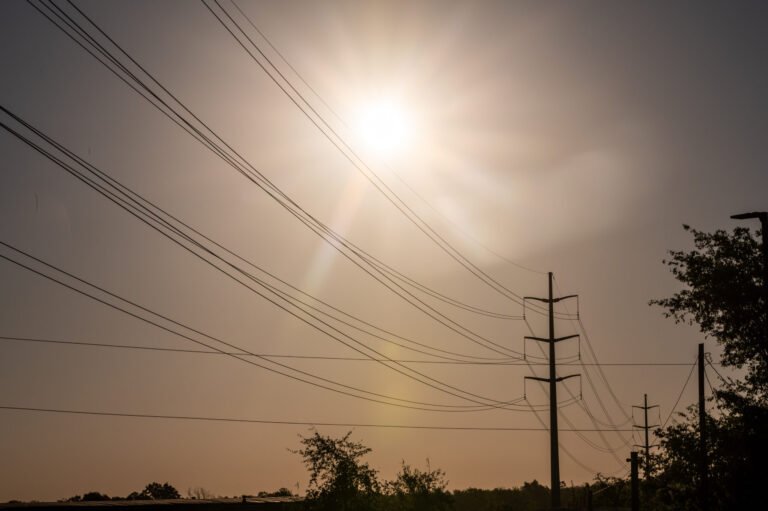 Texas, Louisiana Face Searing Heat Wave Exacerbated by Storm