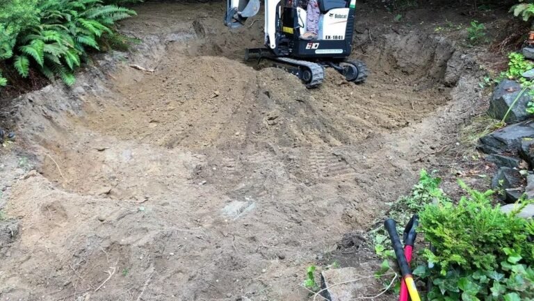 They Dug a Giant Hole in the Backyard and Ended Up With a Sunken Fire Pit That Looks Professionally Built