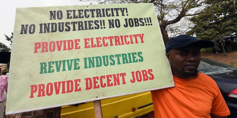 Africa’s Energy Curse Is a Political Choice by Rabah Arezki & Michael L. Ross