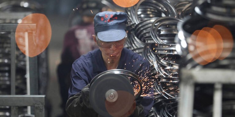 Explaining China’s Industrial Competitiveness by Miao Yanliang