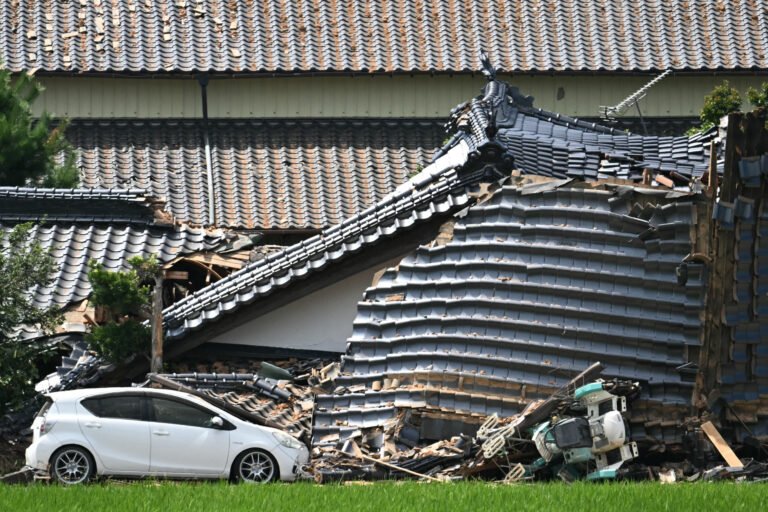 Japan Earthquake’s Insurance Claims May Top $1.1 Billion: Bloomberg Intelligence