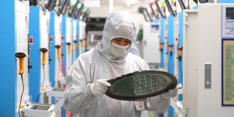 Silicon, Not Software, Will Decide the AI Race by Antonin Bergeaud & Robin Rivaton