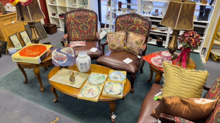 How To Spot A Herman Miller Eames Kitchen Table At Thrift Stores And Estate Sales