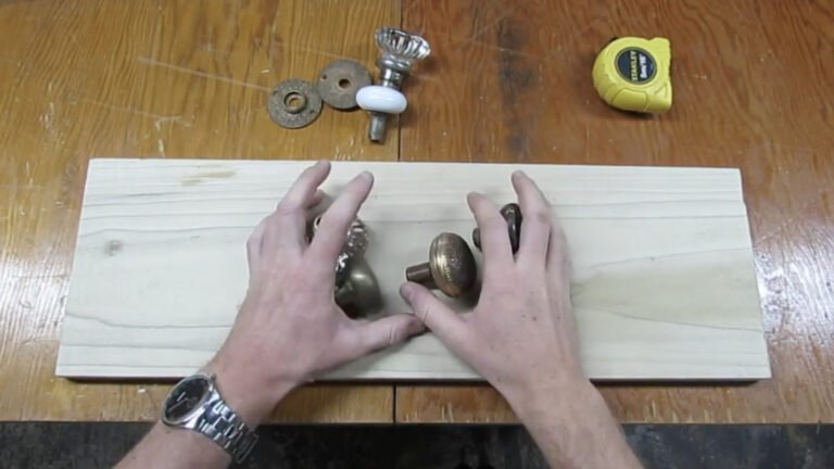 Grab Old Door Knobs For Smart Garden Storage You’ll Actually Use