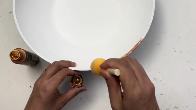 Transform An Old Frying Pan Into A Charming DIY Vase