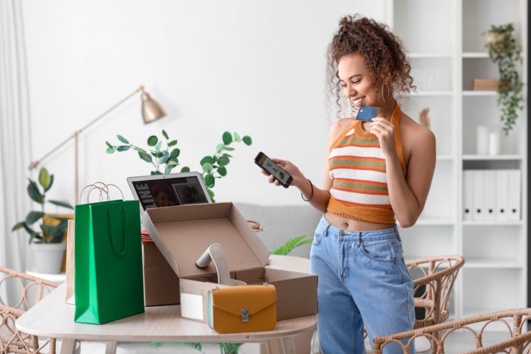 7 Places Where You Can Buy Unclaimed Packages for Your Side Hustle