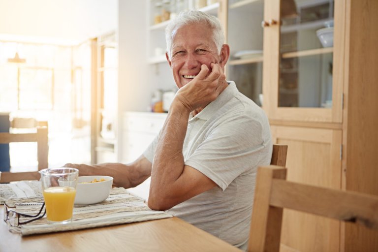 17 Ways to Beat the Financial and Emotional Challenges of Retiring Single