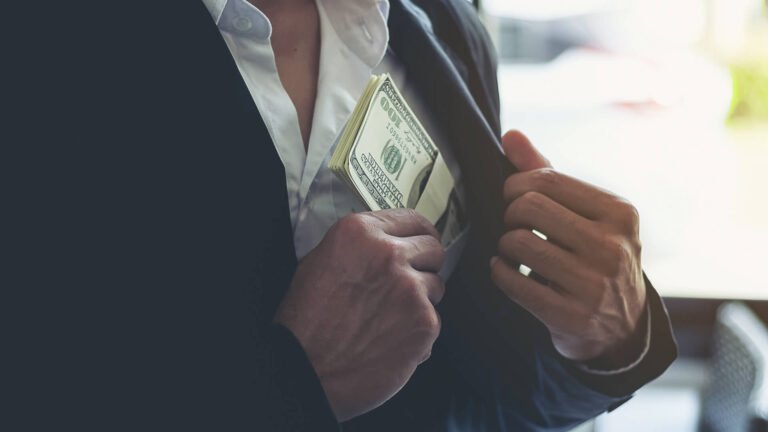 5 Secret Tax Loopholes of the Wealthy