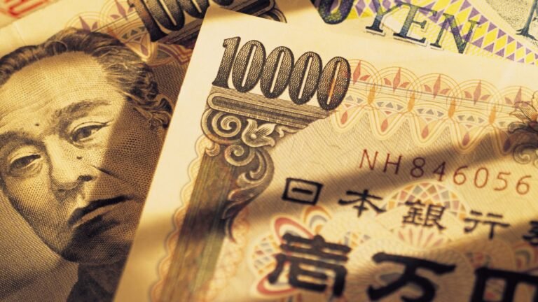 Yen rally fades after intervention as focus shifts to policy