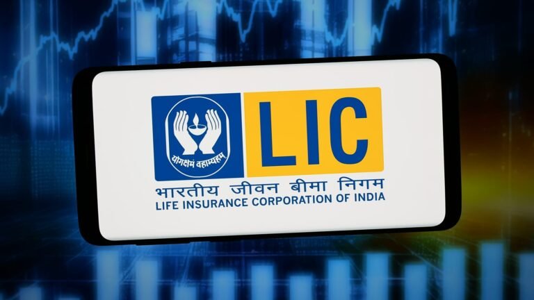 India to raise up to $3.3 billion by selling LIC stake at 10% discount