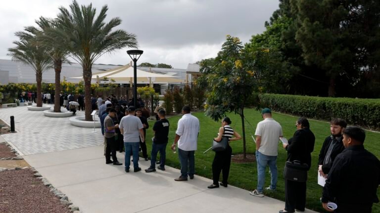 Why falling long-term unemployment is a bad sign for the job market