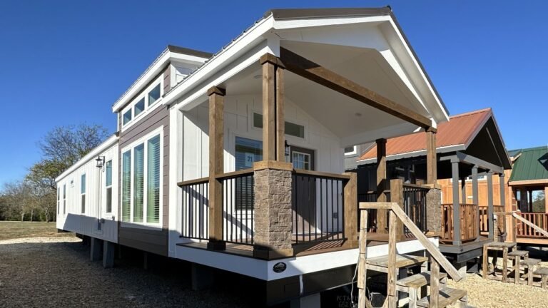 Belmont Tiny House has Porch, Dishwasher and Bathtub