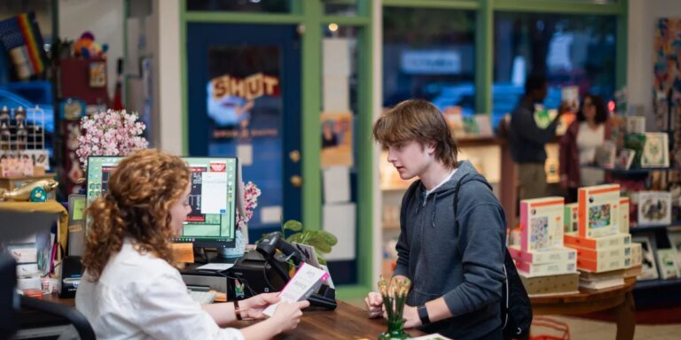 Teenagers are shooting out over 50 applications and getting ghosted even for volunteer jobs