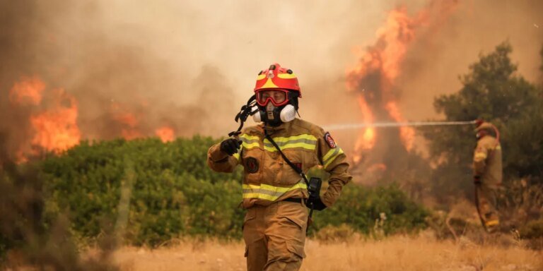 Europe’s long, hot summer leads to thousands evacuated and fire operators dead