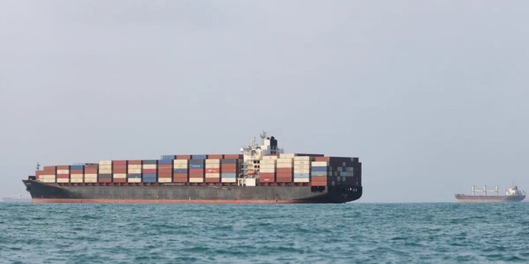 U.S. stocks fall after Iran says Strait of Hormuz will remain shut