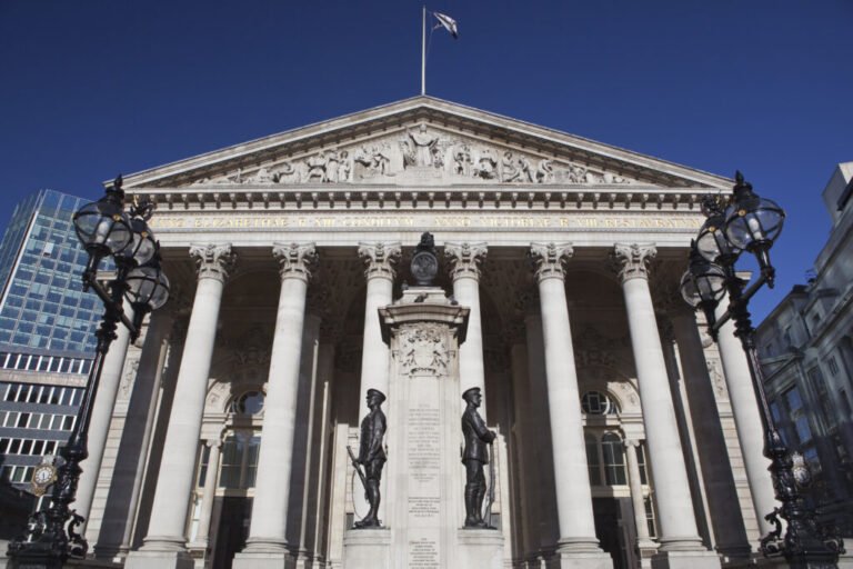 UK IPO drought pushes PE firms towards sponsor sales