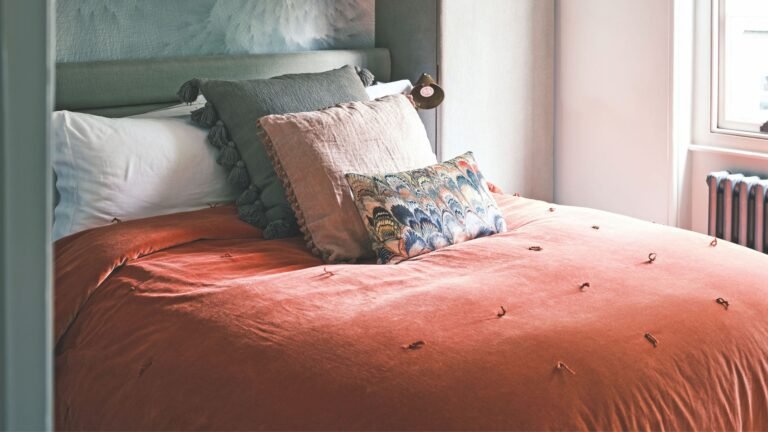 5 Habits People Who Make the Bed Every Morning Tend to Have