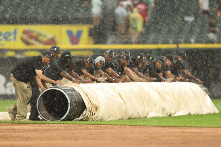Severe Thunderstorms Across US Midwest Trigger Flood Warnings