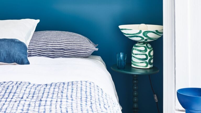 IKEA’s popular LINDÅKRA sofa bed is now a stylish new colour