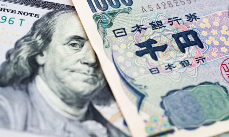 US sells euros to buy yen in rare joint move with Japan
