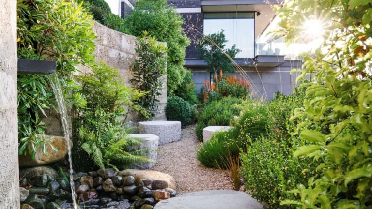 Designers Say the Best Gardens Give You ‘Permission to Linger’