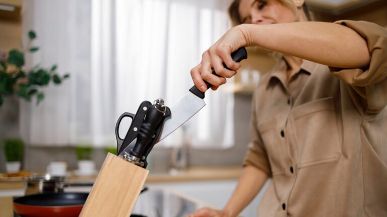 Skip The Finishing Stone: Sharpen Kitchen Knives With An Affordable Amazon Find