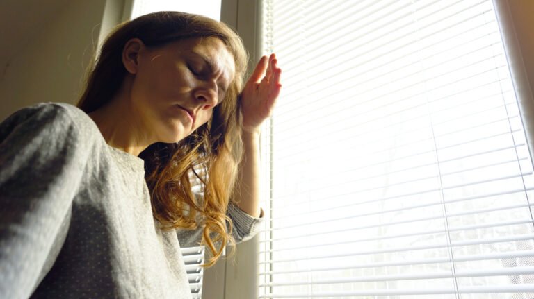 The Easy Hack To Make A Room Darker Without Blinds Or Blackout Curtains