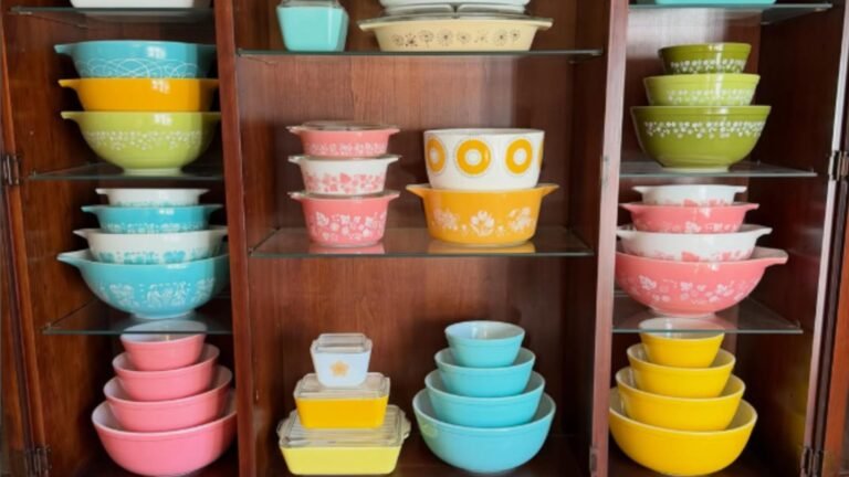 Every Thrifter Dreams Of Finding The Rare Pyrex Turquoise Golden Birds Dish
