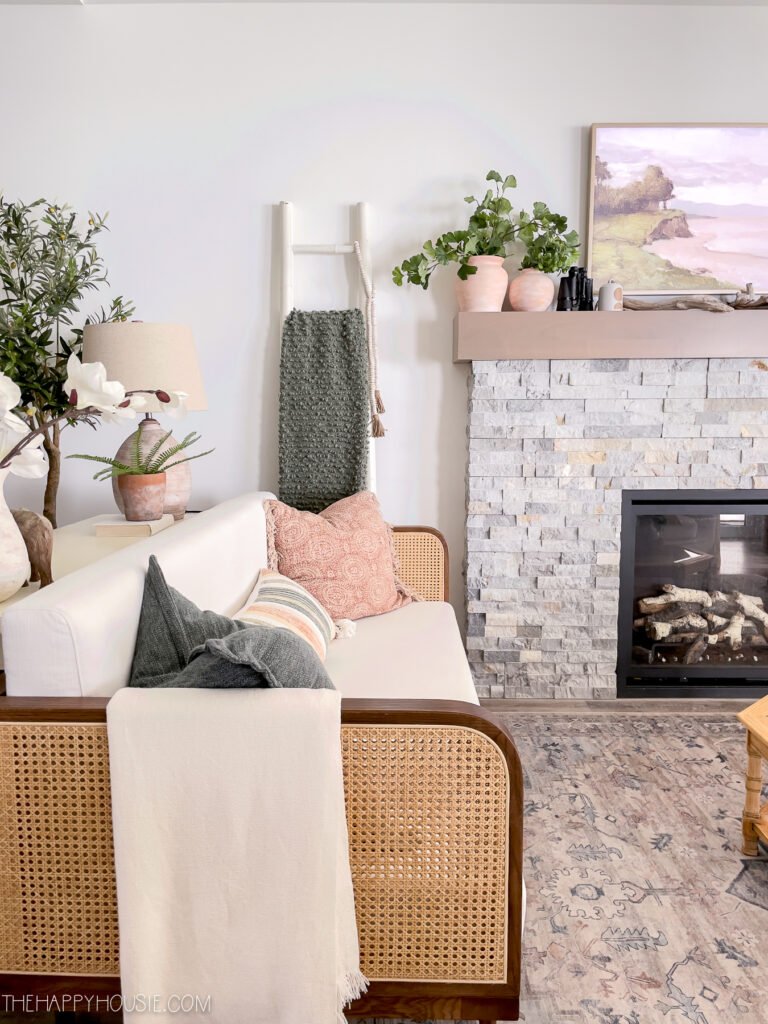 Summer Living Room Decor | The Happy Housie