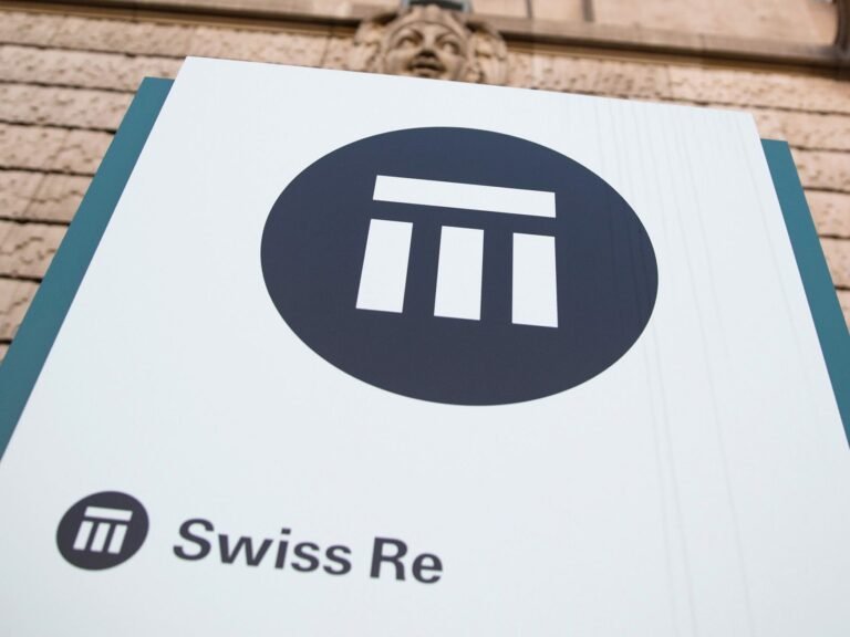 Swiss Re Profit Beats Estimates as Reinsurer Boosts Cost Cuts