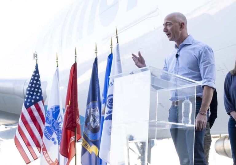 Jeff Bezos’ Amazon Stock Surged 14% After a Blowout Earnings Beat, Adding $25 Billion to His Fortune. Is the Stock Still a Buy After the Rally?